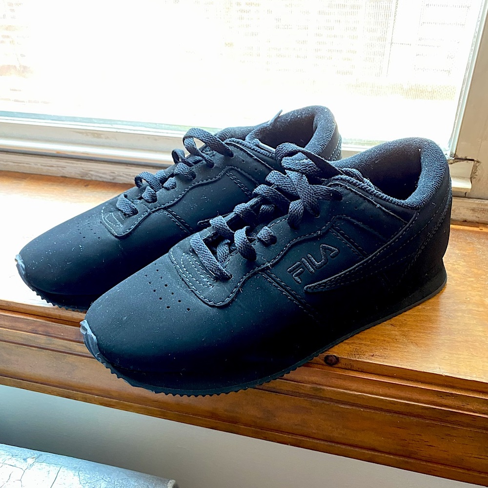 All Black Woman’s FILA Sneakers